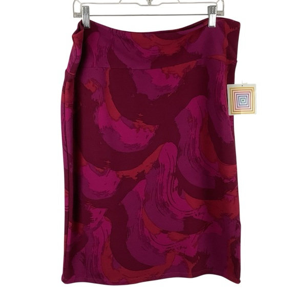 LuLaRoe Dresses & Skirts - NWT LulaRoe Cassie Red and Fuchsia Skirt